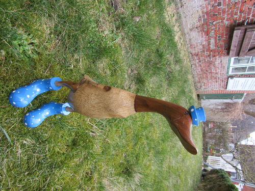 Ente mit bunten Stiefeln und Hut blau ca 40 cm